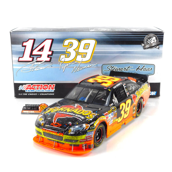 *Pre-Owned* Ryan Newman Tornados Phoenix Win 1:24 Nascar Diecast