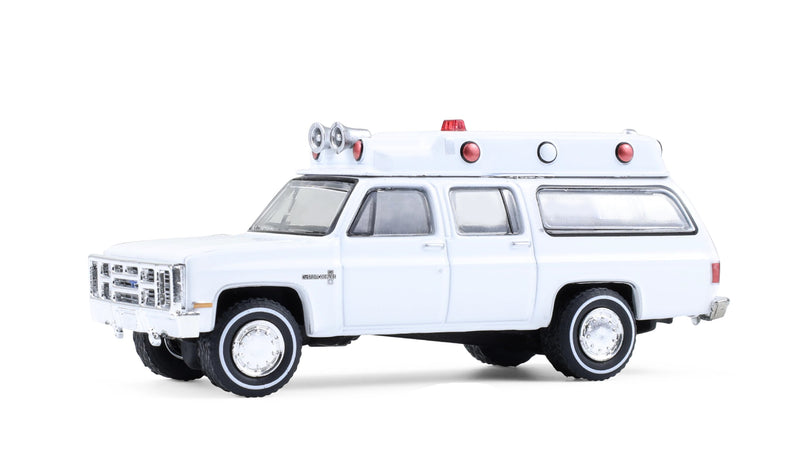 1983 Chevrolet Suburban K20 1:64 Diecast Hobby Exclusive