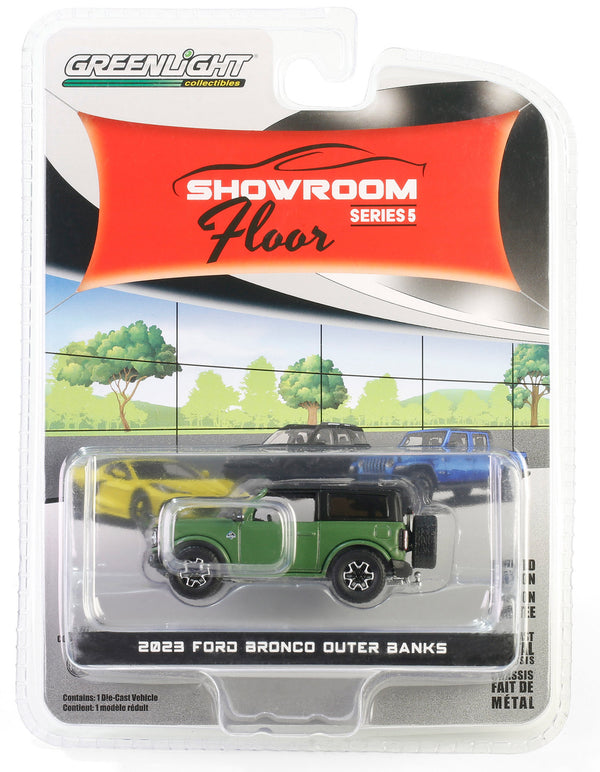 Showroom Floor 68050-E 2023 Ford Bronco 2-Door Outer Banks 1:64 Diecast