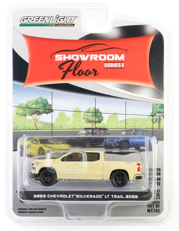 Showroom Floor 68050-C 2023 Chevrolet Silverado LT Trail Boss Z71 1:64 Diecast