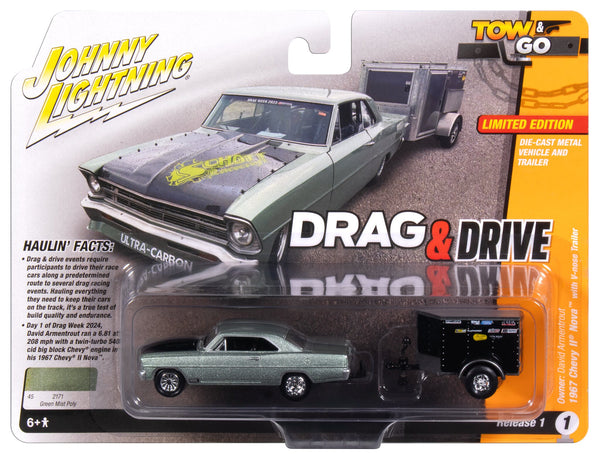 1967 Chevy II Nova & Enclosed Trailer-Car Johnny Lightning Tow & Go 1:64 Scale