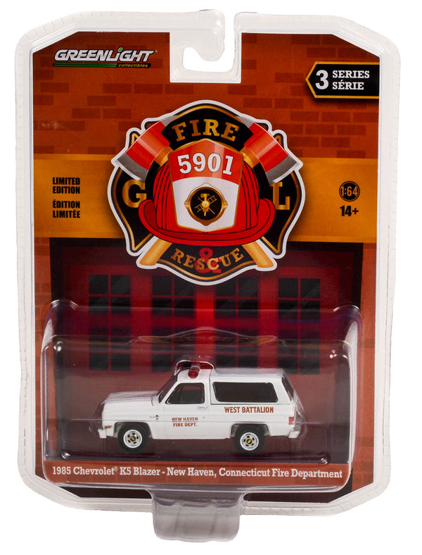 Fire & Rescue 67030D 1985 Chevrolet K5 Blazer New Haven Fire 1:64 Diecast