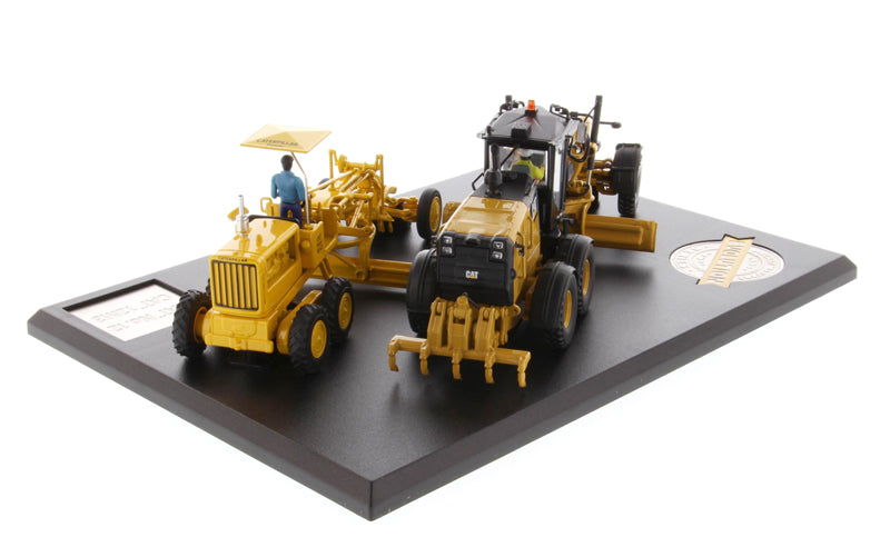 Caterpillar 12M3 and N0. 12 Motor Grader Evolution Series 1:50 Scale Diecast 85560