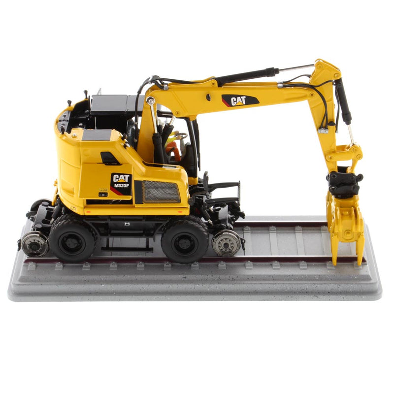 Caterpillar M323F Railroad Wheeled Excavator 1:50 Scale Diecast 85661