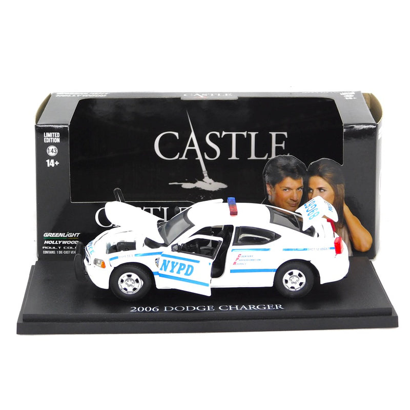 Hollywood 86603 2006 Dodge Charger Castle 1:43 Diecast