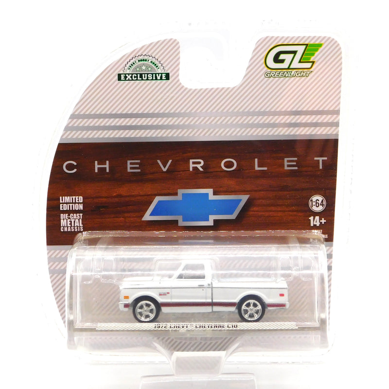 1972 Chevy Cheyenne C10 Short Bed White 1:64 Diecast