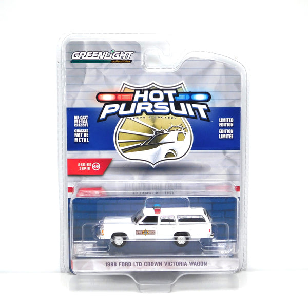 Hot Pursuit 43040C 1988 Ford LTD Crown Victoria Wagon Illinois State Police 1:64 Diecast