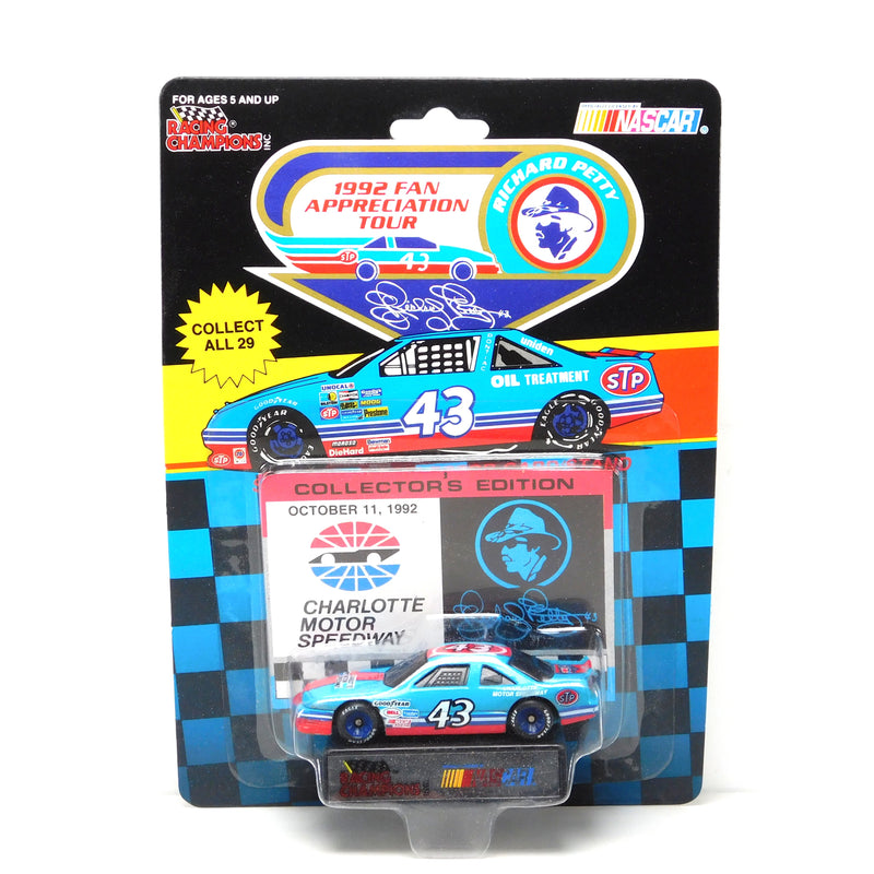 *Pre-Owned* Richard Petty 1992 STP Charlotte 2 Racing Champions 1:64 Nascar Diecast