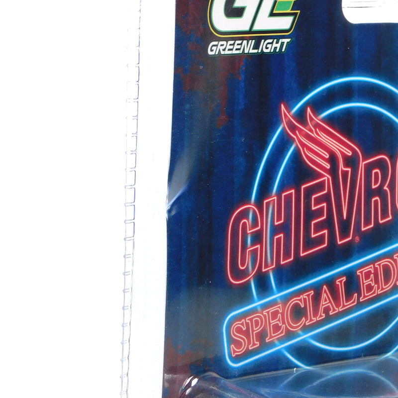 Damaged Green Machine 1988 GMC Suburban C10 1:64 Diecast Chevron Special Edition