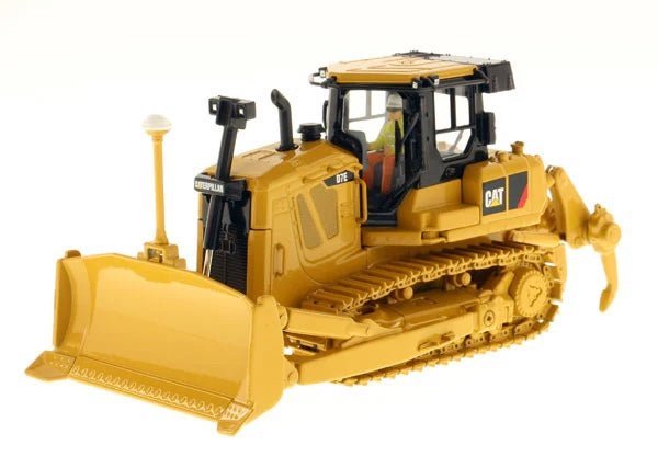 Caterpillar D7E Track-Type Tractor 1:50 Scale Diecast 85224C