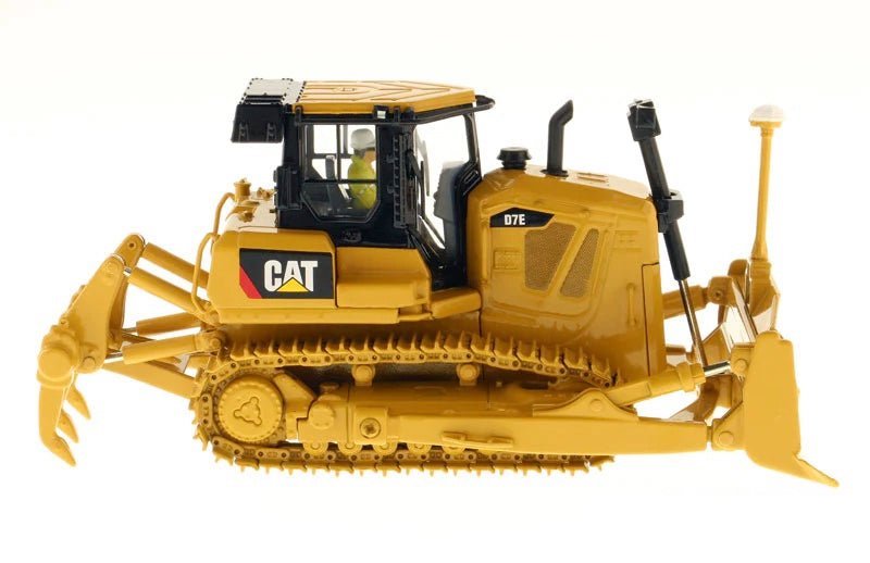 Caterpillar D7E Track-Type Tractor 1:50 Scale Diecast 85224C
